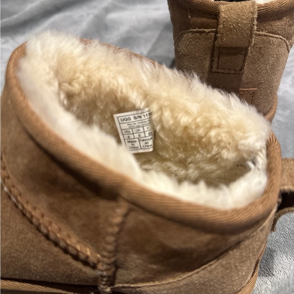 Ugg ultra mini boot - Picture 6 of 8
